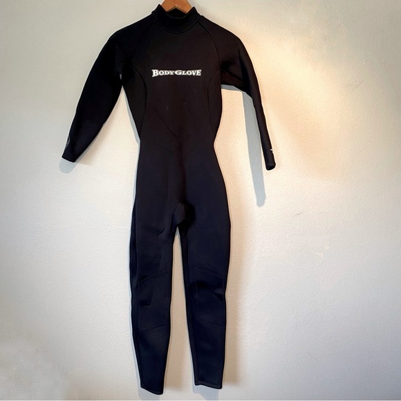 Body Glove Other - Body Glove Women’s Black Full Wetsuit 3/2 mm. Size 7